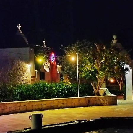 Trullo Il Focolare In Masseria Cisternino Exteriér fotografie