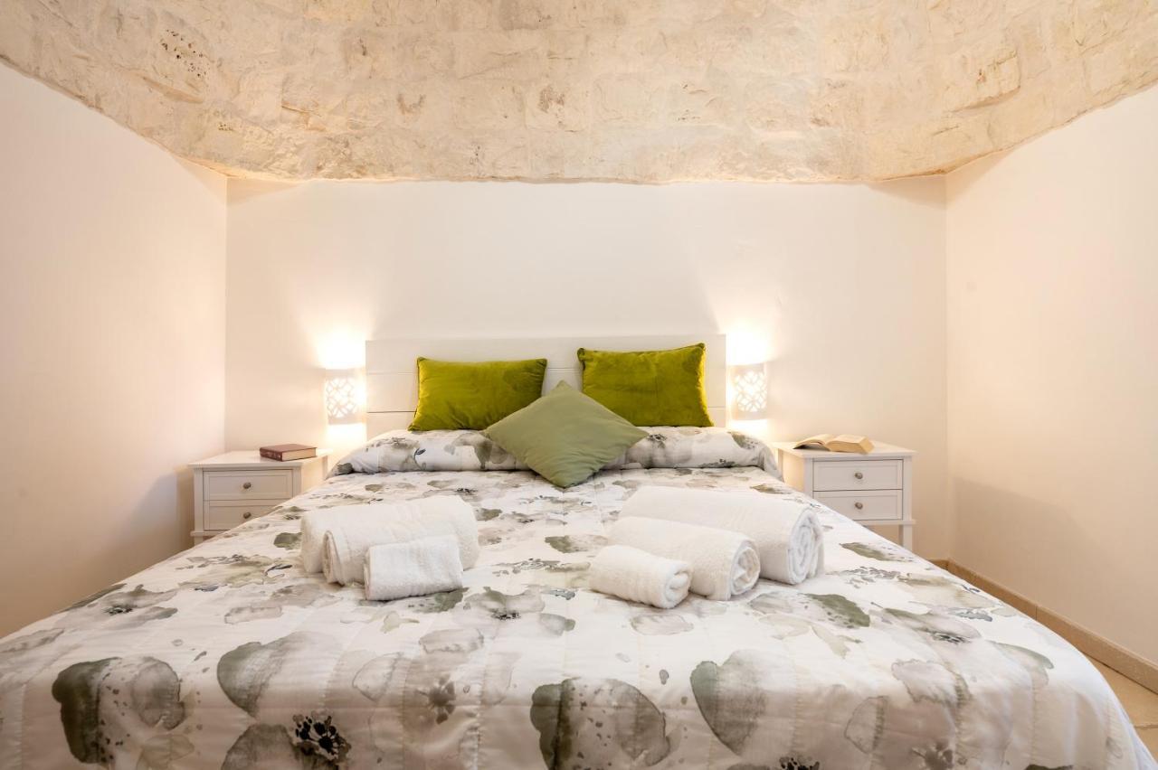 Trullo Il Focolare In Masseria Cisternino Exteriér fotografie