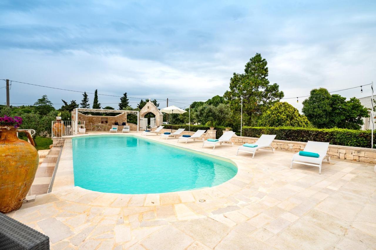 Trullo Il Focolare In Masseria Cisternino Exteriér fotografie
