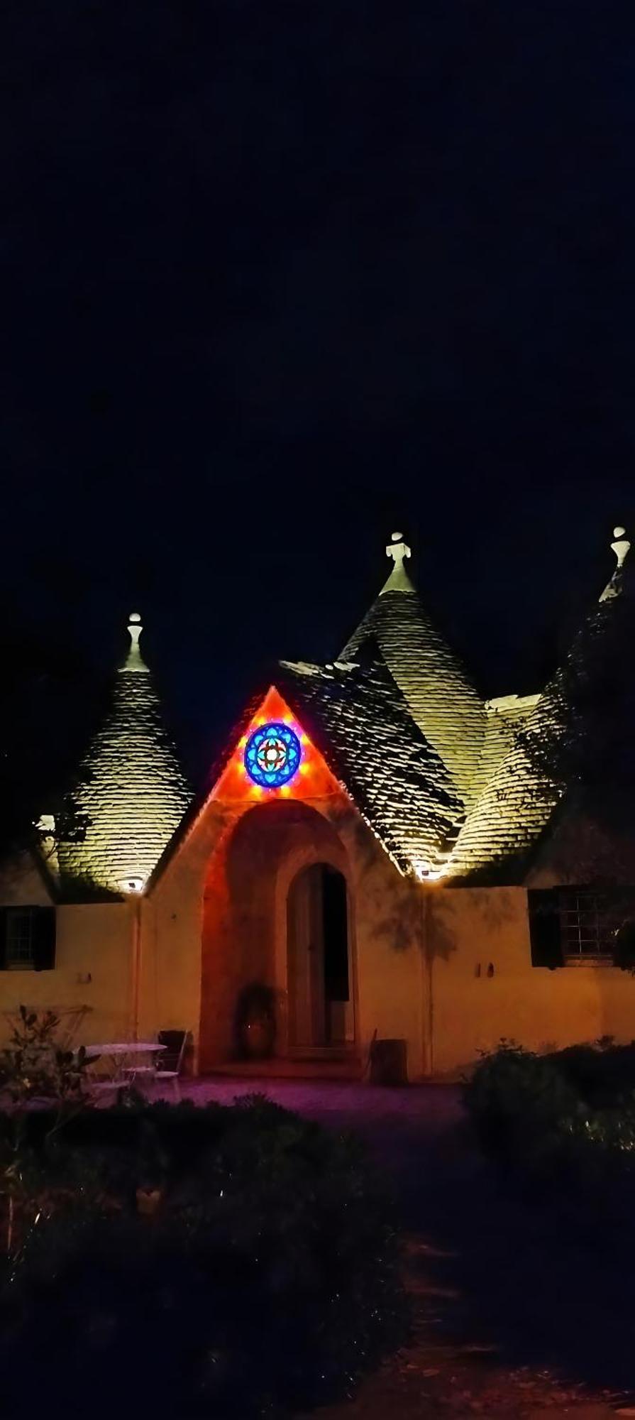 Trullo Il Focolare In Masseria Cisternino Exteriér fotografie